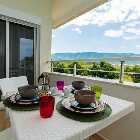 Apartment House Solemare